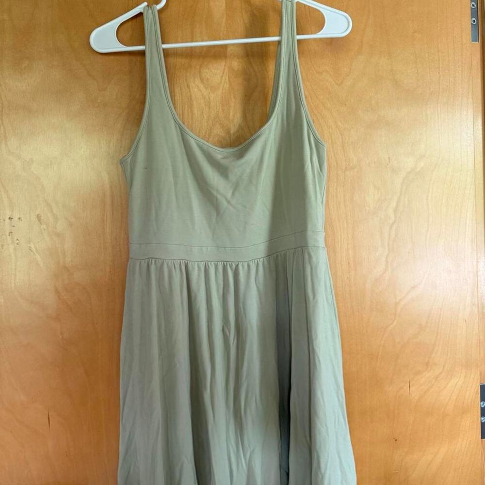 Aritzia marketplace dress flowy light